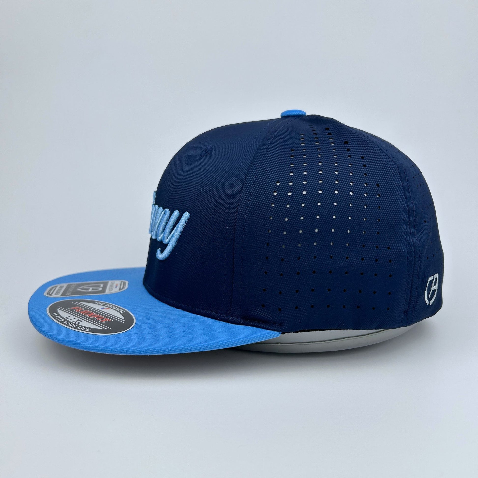Navy and blue baseball cap with 'minny' branding on a light gray background