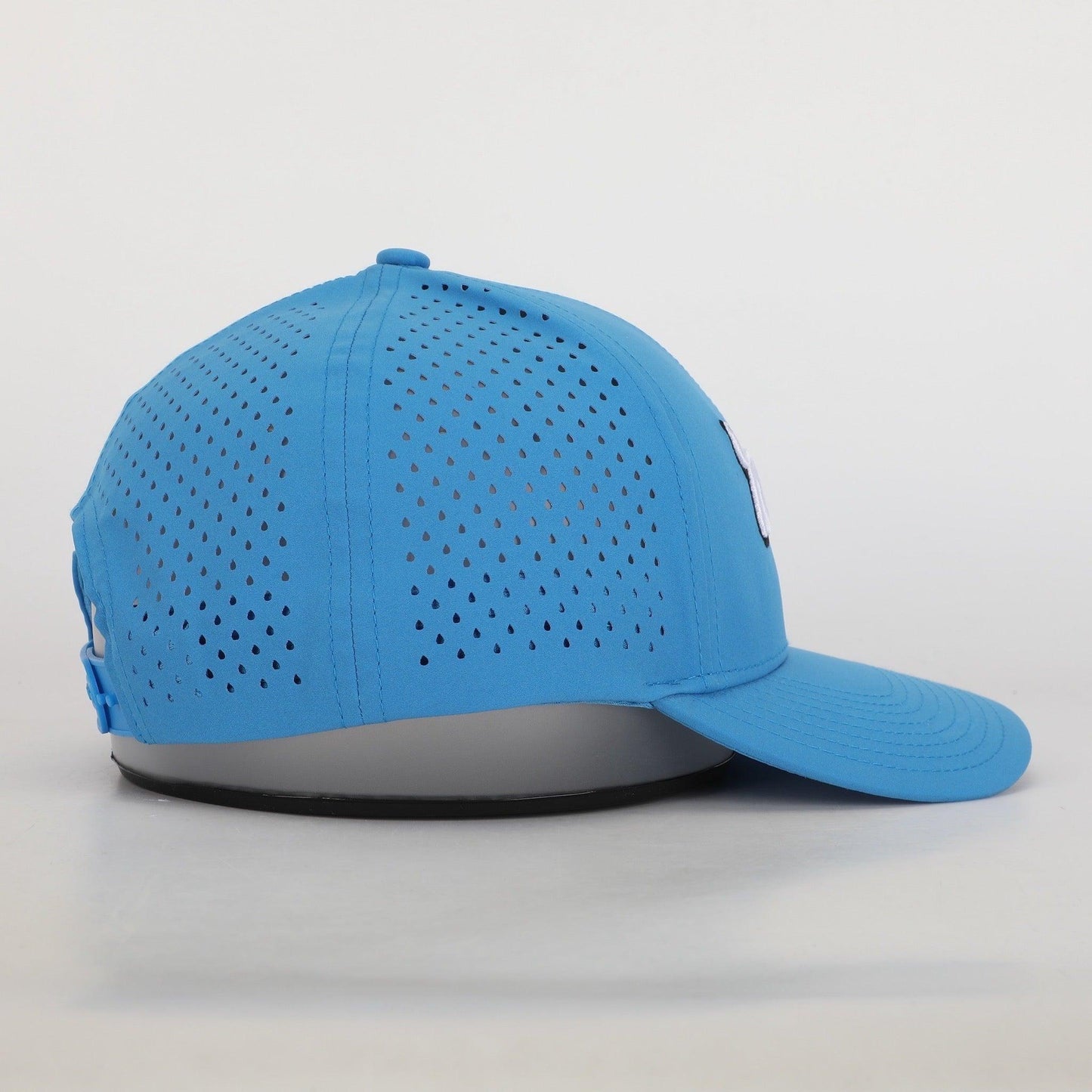 The Babe | Perforated 6-Panel Snapback Hat - Minny Golf Co