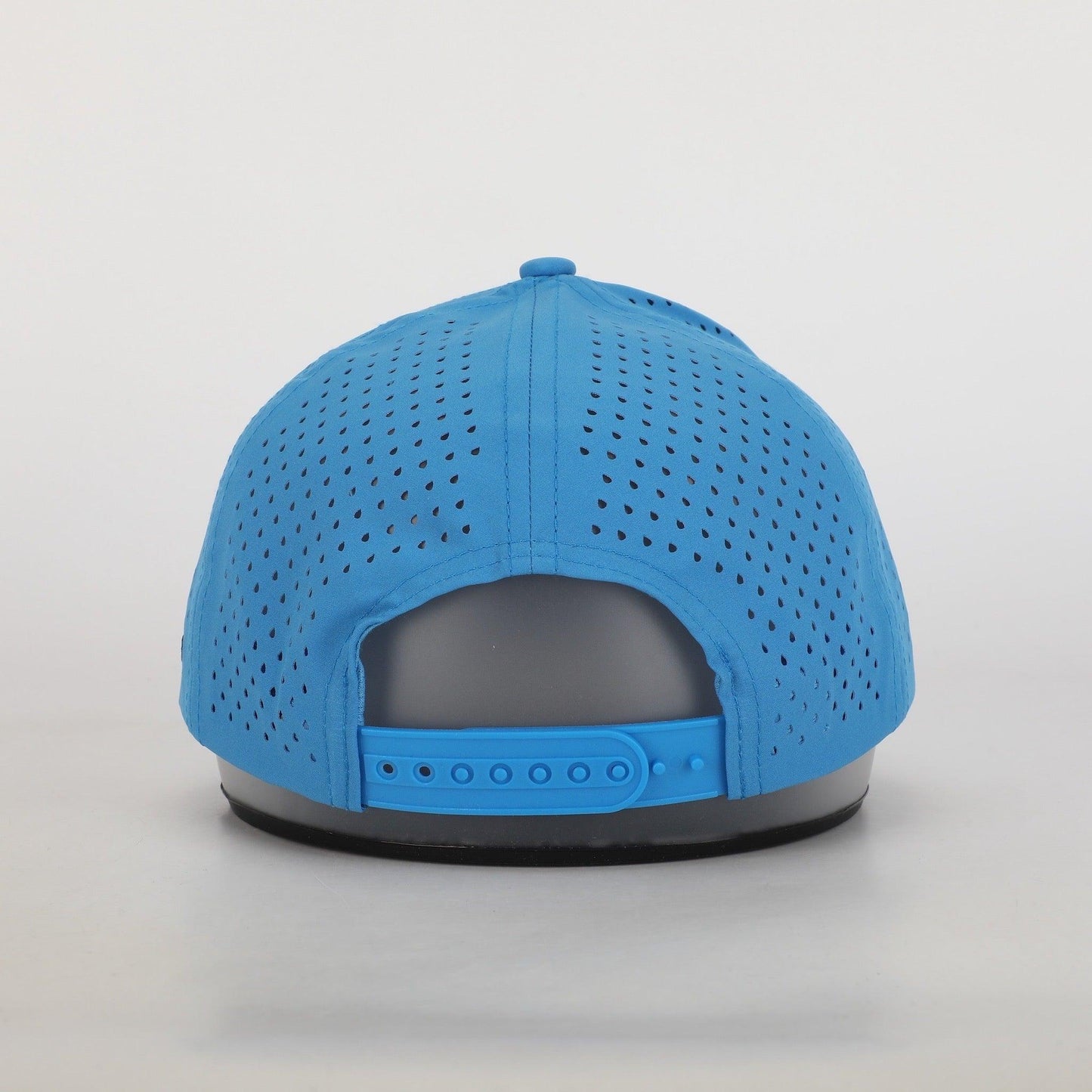 The Babe | Perforated 6-Panel Snapback Hat - Minny Golf Co